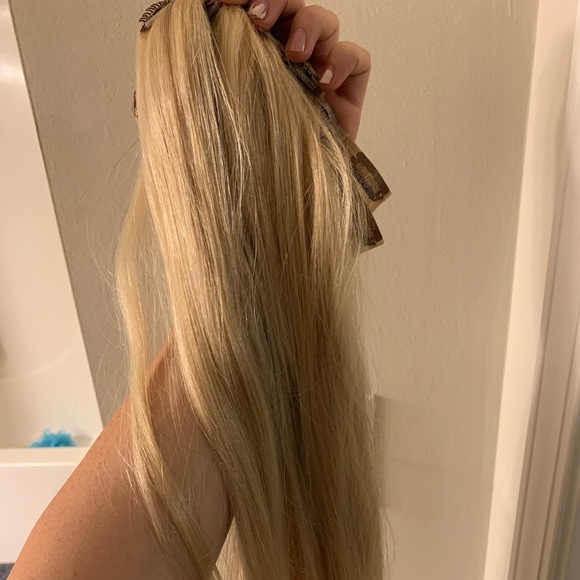 Foxy Locks Latte Blonde hair extensions - Picture 1 of 3